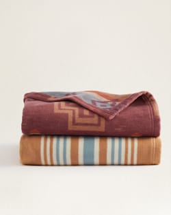 FOLDED VIEW OF SAN MARINO/STRIPE ORGANIC COTTON THROW GIFT PACK IN ANDORA/CASHEW image number 1