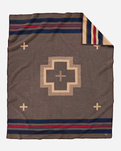 SHELTER BAY BLANKET IN BROWN image number 1