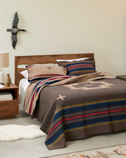 Pendleton crescent bay blanket shop