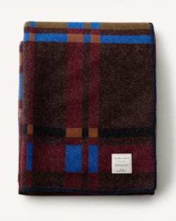 SCHOOLHOUSE X PENDLETON ABINGTON HALL THROW image number 2