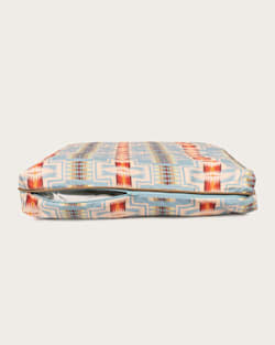 ALTERNATE VIEW OF HARDING ALL SEASON PET BED - NAPPER IN SHALE HARDING image number 4
