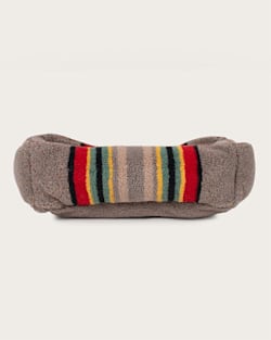 ALTERNATE VIEW OF YAKIMA CAMP DOG KUDDLER IN MINERAL UMBER image number 4