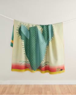 HANGING VIEW OF LIMITED EDITION 1932 SUNSET MAGAZINE BLANKET IN MULTI image number 4