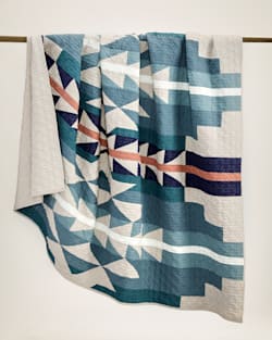 ALTERNATE VIEW OF MEDICINE BOW PIECED QUILT SET IN TAN/BLUE MULTI image number 7