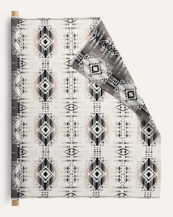 SUNBRELLA X PENDLETON PILOT ROCK FABRIC IN ONYZ image number 1