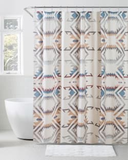 WHITE SANDS SHOWER CURTAIN IN IVORY MULTI image number 1