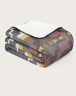 FOUR CORNERS SHERPA THROW IN BLACK MULTI image number 1
