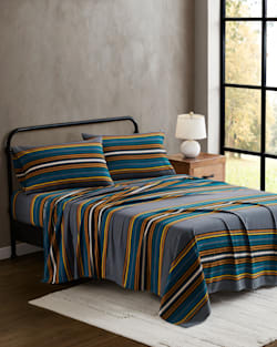 OLYMPIC NATIONAL PARK FLANNEL SHEET SET IN GREY image number 1