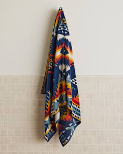 NEHALEM SPA TOWEL IN NAVY image number 1