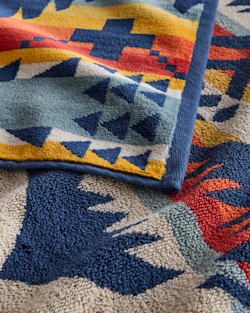 ALTERNATE VIEW OF NEHALEM SPA TOWEL IN NAVY image number 4