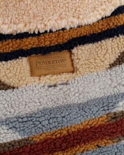 ALTERNATE VIEW OF WYETH TRAIL PET COAT IN BEIGE image number 3