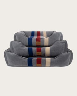 ALTERNATE VIEW OF CABIN STRIPE PET BED - KUDDLER IN GREY MULTI image number 4