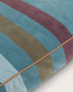 ALTERNATE VIEW OF CABIN STRIPE PET BED - NAPPER IN SHALE MULTI image number 3
