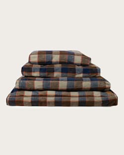 ALTERNATE VIEW OF MOUNTAIN PLAID PET BED - NAPPER IN BLUE/TAN image number 4