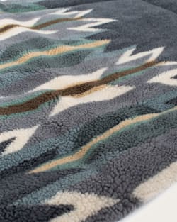 ALTERNATE VIEW OF WYETH TRAIL PET BED - COMFORT CUSHION IN OXFORD image number 3