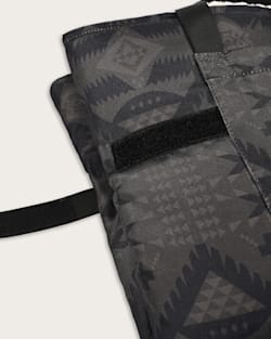 ALTERNATE VIEW OF NEHALEM PET TRAVEL BED IN GREY TONAL image number 3