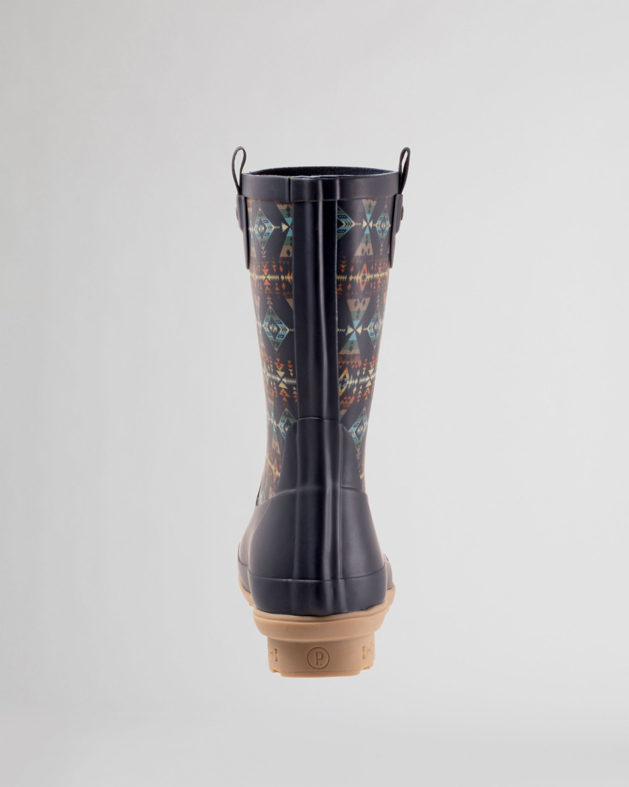 Mid rain outlet boots