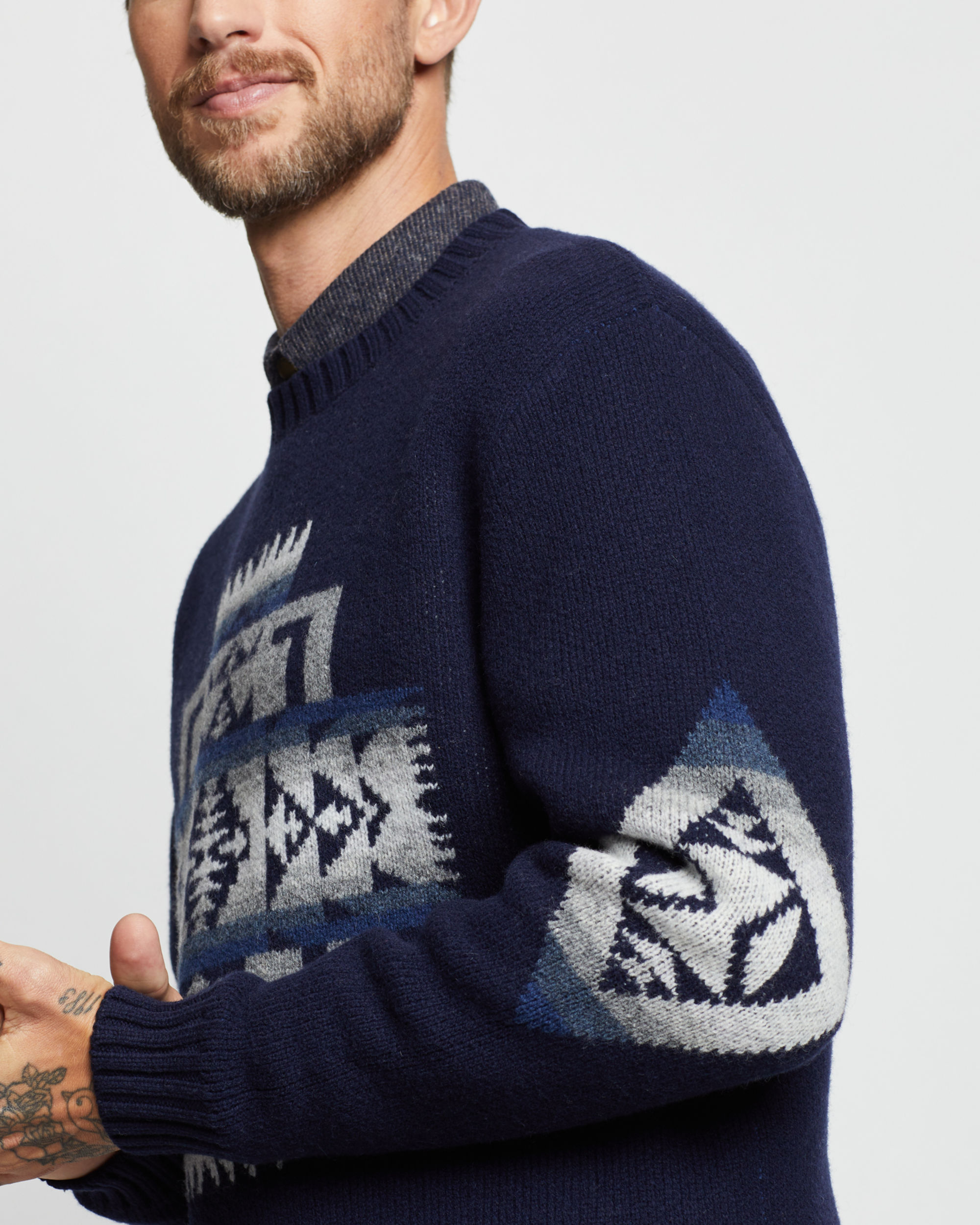 MEN'S LAMBSWOOL GRAPHIC SWEATER