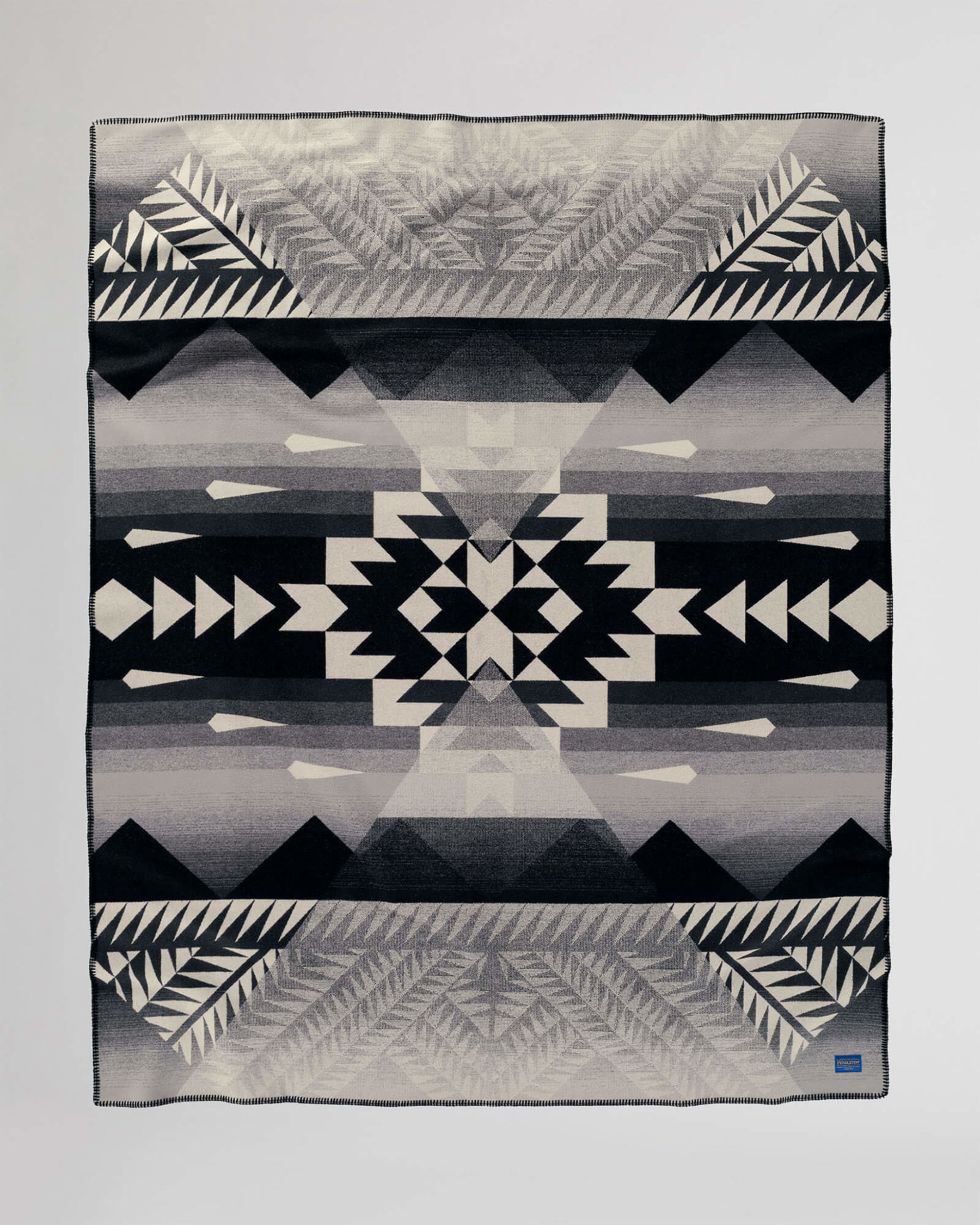 Nike N7 Seven Peaks Blanket | Pendleton