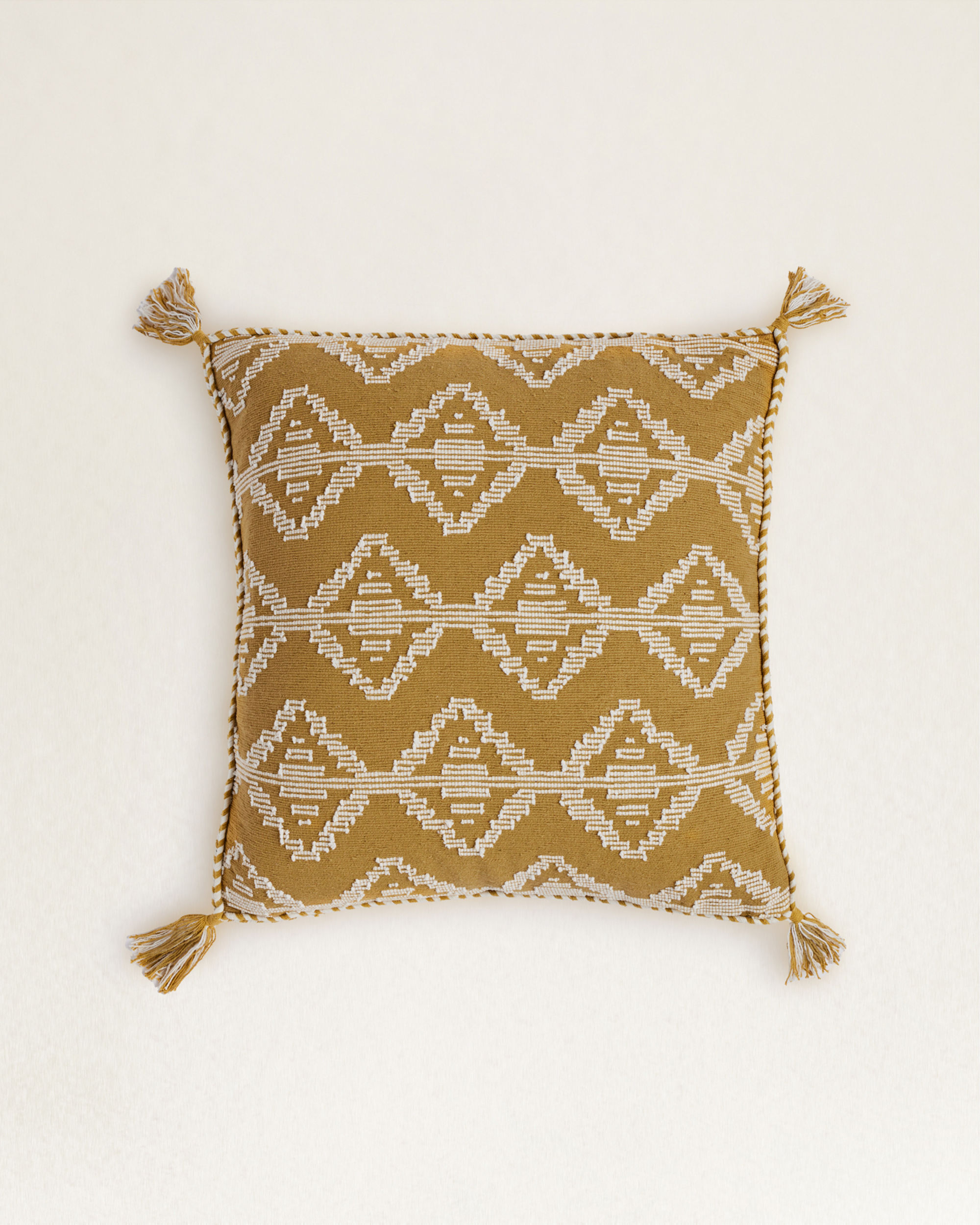 SADDLEBROOK PILLOW
