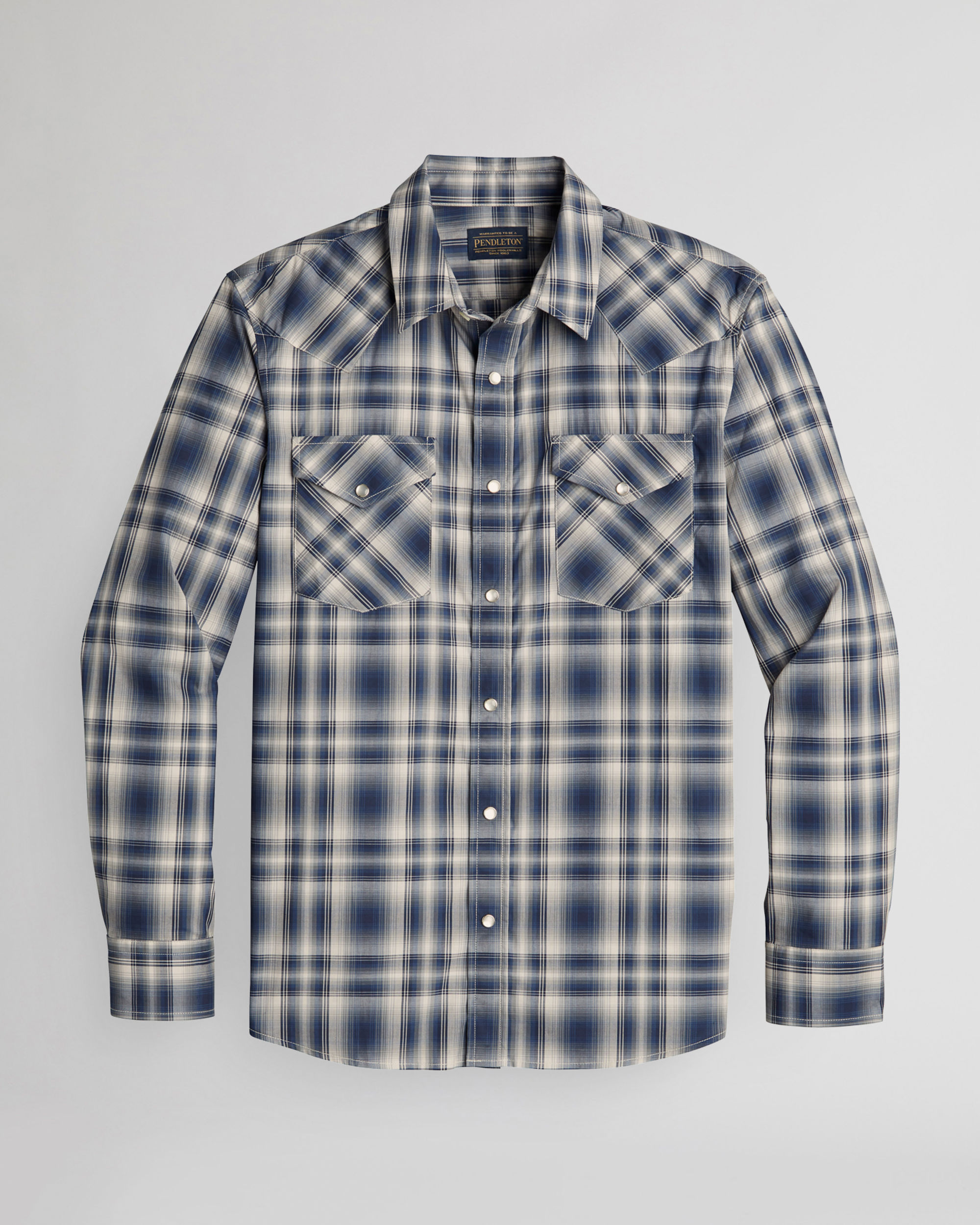 Men's Bishop Shirt: Quality & Comfort for Any Occasion