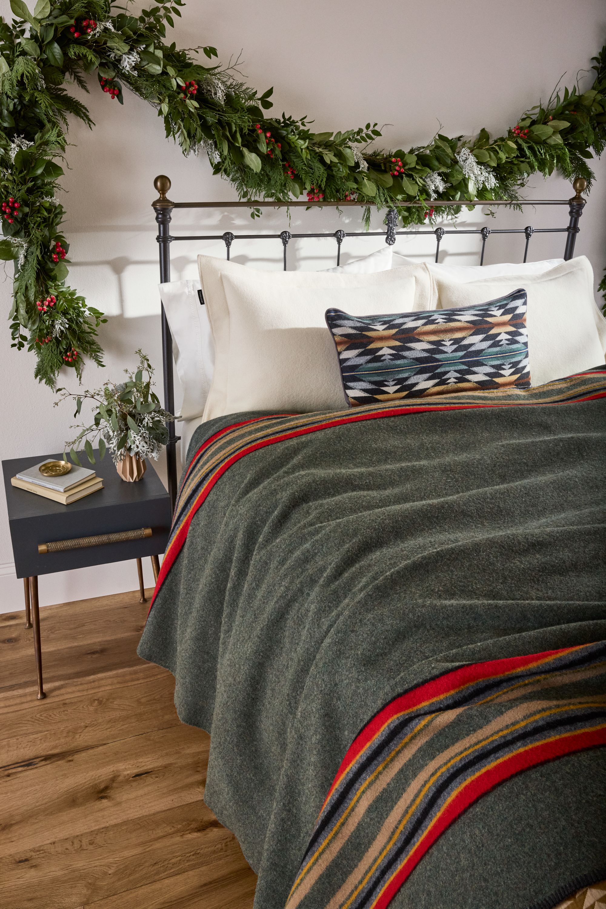 Yakima Camp BlanketPerfect for Camping Pendleton